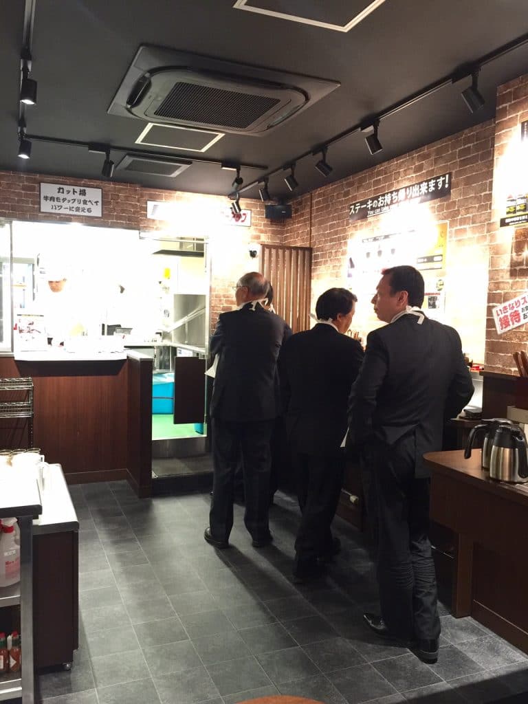 カット場→切肉的地方也是點肉的地方